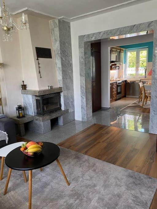 Sweet Home Cieplice Mountain View Apartament By The Main Park And Thermal Pools Jelenia Gora Exterior photo